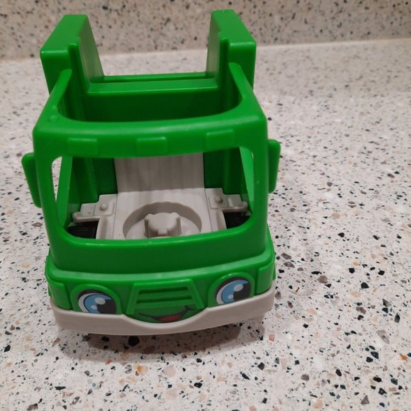 Fisher Price Little People Green Recycle Garbage Trash Truck - Picture 2 of 6